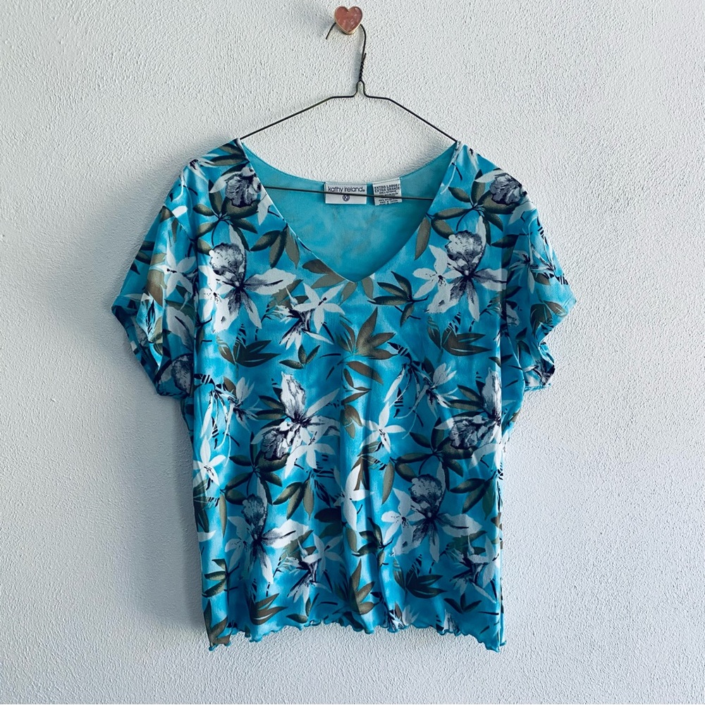 Kathy Ireland blue floral tee